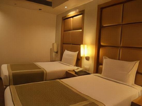Almondz New Delhi